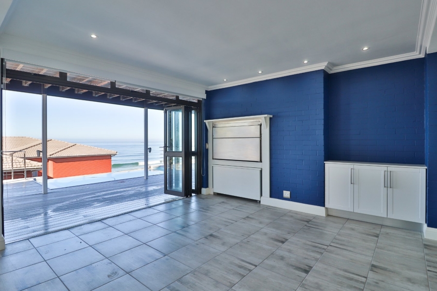 8 Bedroom Property for Sale in Reebok Western Cape